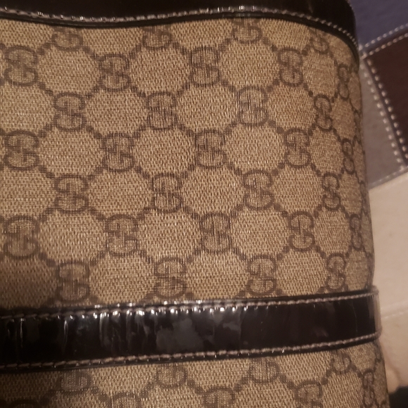 Authentic Gucci purse - Picture 7 of 16